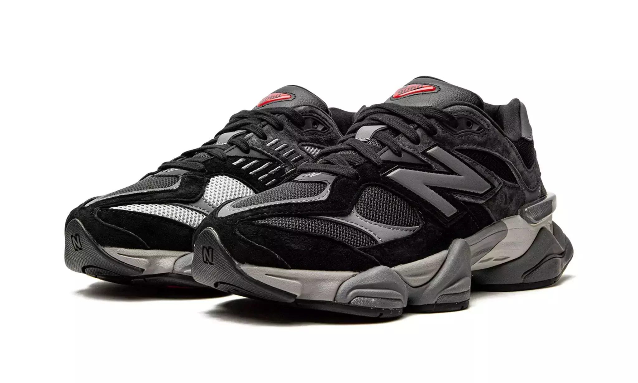 new-balance-9060-black-castlerock_19201493_43166166_2048.webp